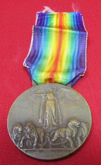  Italian WWI Victory Medal & Ribbon, S. Johnson, Milano — image 2