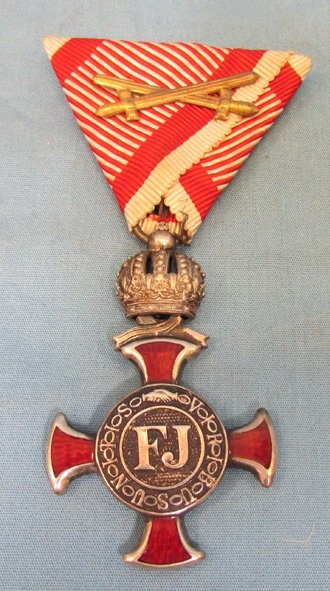  Austrian WWI Era, Silver Merit Medal, Crown & Swords, Star Marked Ring — image 3