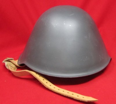  East German, Cold War Era Steel Helmet, Complete — image 3
