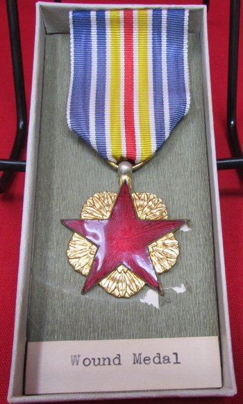  French Wound Medal, No Enamel Damage — image 2