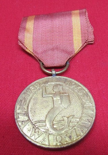  Polish WWII Medal, Warsaw 1939-1945 — image 2