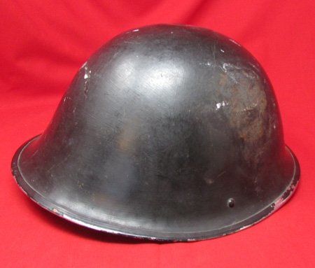  British Korean War Turtle Helmet, Complete — image 4