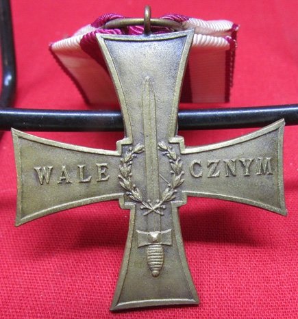  Polish Post WWI Cross for Valor, 1920 — image 4