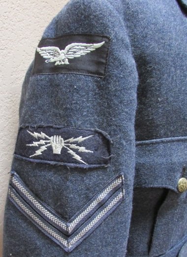  Canada WWII, RCAF Enlisted Tunic, Cap, Shirt & Two Extra Collars — image 5