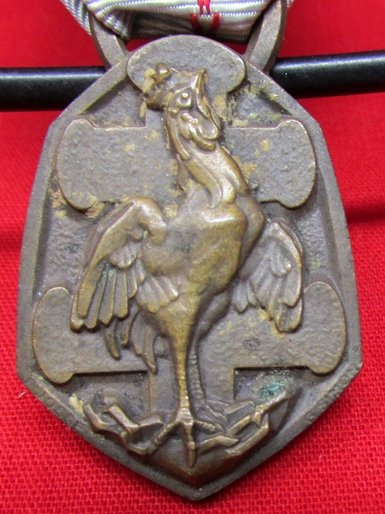  French WWII, 1939-1945 Commemorative War Medal, 2 Clasps — image 4