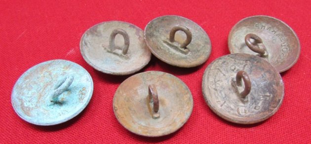  Russian WWI Lot of 6 Uniform Buttons, Field Recovered — image 3