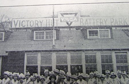  US WWI YMCA Patriotic Postcard, Women Nurses at Victory Hut Battery Park, YMCA — image 3
