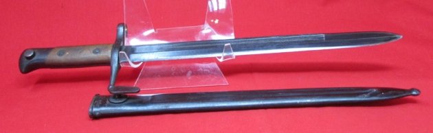  Italian WWII M91 Carcano Bayonet, Fluted Steel Scabbard — image 4