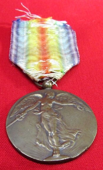  Belgian WWI Victory Medal & Ribbon, Type 1 — image 2