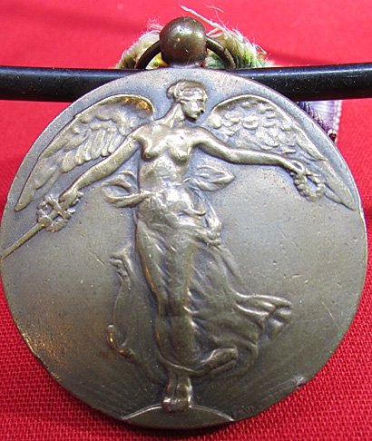  Belgian WWI Victory Medal & Ribbon, Type 1 — image 3