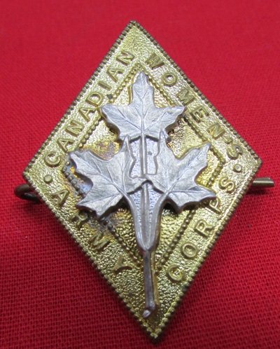  Canadian WWII Women's Army Corps (CWAC) Insignia and Photo Lot, Named — image 3