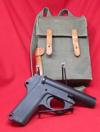  Polish Cold War Signal Gun, 1966 Dated Carrier — image 2