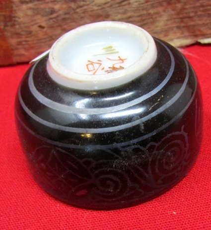  Japanese Sake Cup Set in Original Box, Transport or Cavalry Unit, Kutani Mfg — image 4