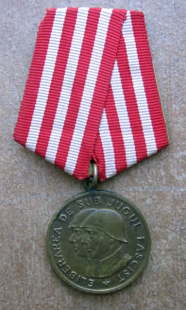  Romania, Communist Era, Medal for the Liberation From The Fascist Yoke — image 4