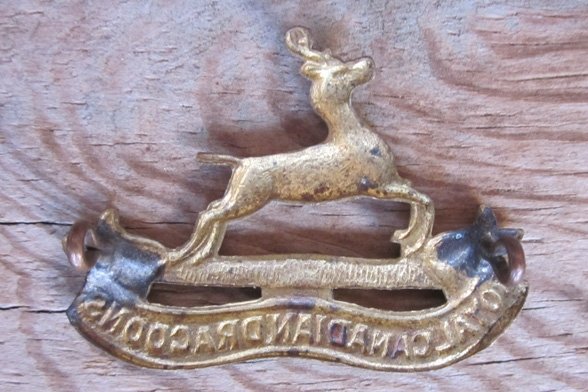  Canada WWII Royal Canadian Dragoons Cap Badge — image 3