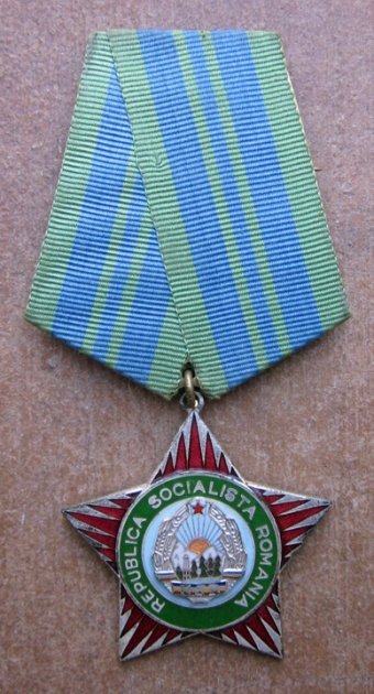  Romania, Communist Era, RSR Medal for Border Service — image 4