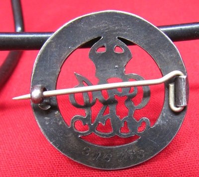  British WWI, Silver War Badge, Service Rendered, 316475 — image 3
