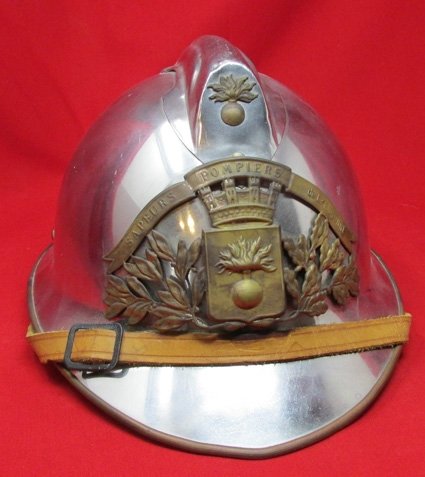  French Post WWII Adrian Pattern Fire Helmet, Complete — image 2