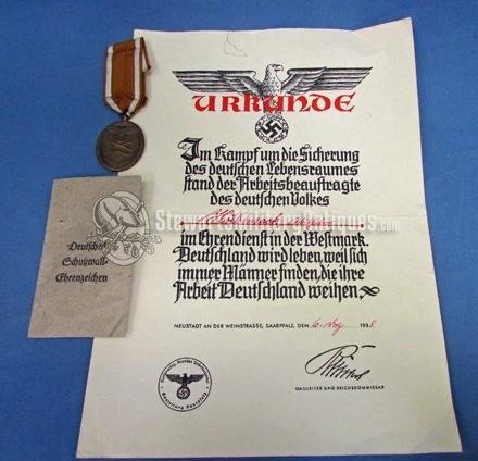  German WWII Wehrpass, Award Document & Medal Lot, KIA Russian Front, 31st Division — image 7