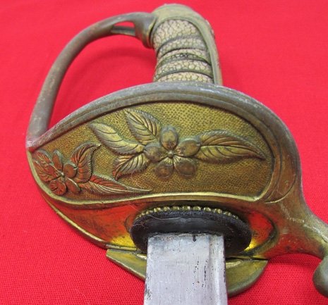  Japanese WWII Navy Officers Sword, 26 Inch Blade — image 4