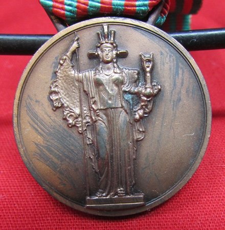  Italian WWII Fascist War Medal with 4 Campaign Bars, Guerra 1940 - 1943 — image 4