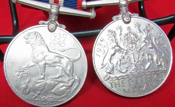  Polish WWII 16th Ind. Armored Brigade, Officers Battledress, Beret, Photos & Medals — image 18