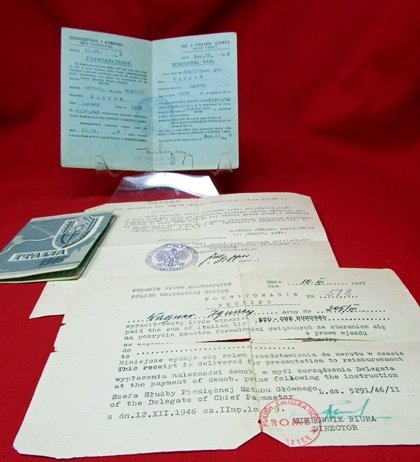  Polish WWII, Soldiers Medals, Photographs & Document Grouping — image 14