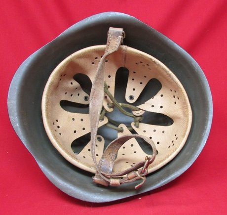  Polish Cold War Era, Wz67 Steel Helmet & Liner with Chinstrap — image 5