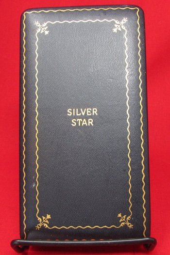  US WWII Silver Star Issue Case Slot Brooch Suspension — image 2