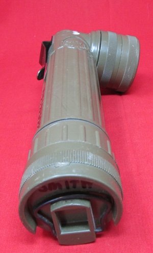  US Cold War Era GI Flashlight, Fulton Mfg — image 5