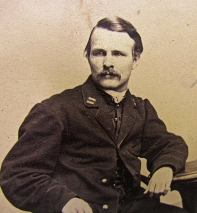  US Civil War CDV, Seated Union Officer — image 3