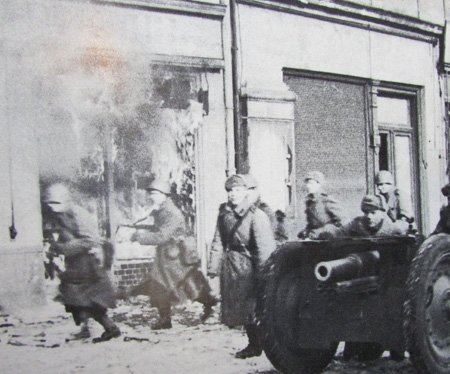  Book, Soviet Army Uniforms in World War Two, Illustrated — image 4