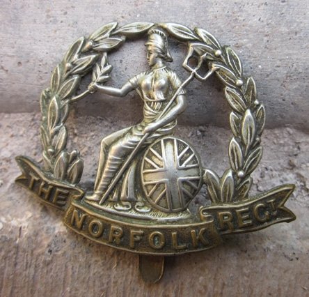  British WWI-WWII Norfolk Regiment Cap Badge — image 2