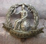British WWI-WWII Norfolk Regiment Cap Badge