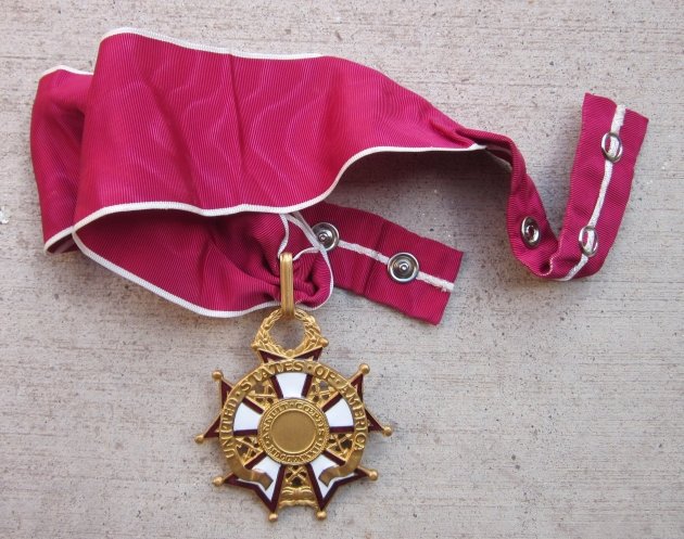  US Cold War Legion of Merit Commander — image 3