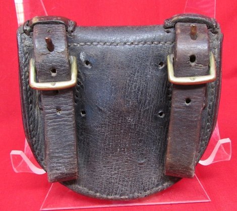  British WWI Leather Pistol Ammuntion Pouch — image 3