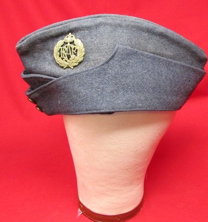  British, Canadian RCAF Overseas Hat and Cap Badge — image 2