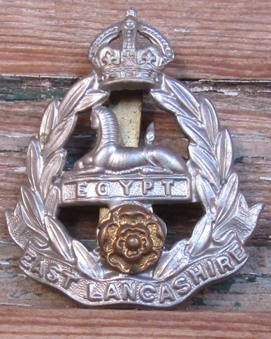  British WWI-WWII, East Lancashire Cap Badge — image 2