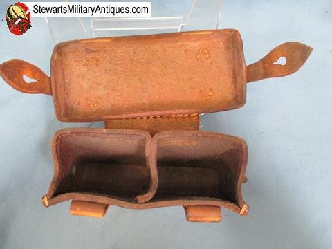  Japanese WWII Type 99 Leather Front Ammo Pouch   — image 4