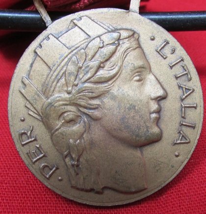  Italian WWII War Volunteer Medal — image 4