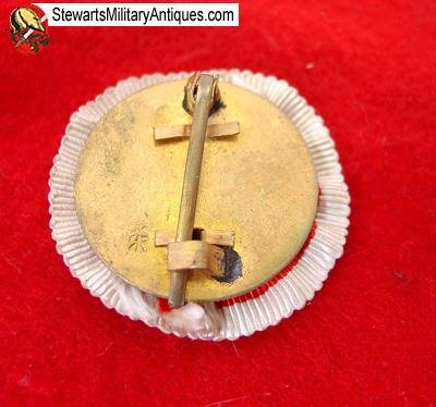Japanese WWII Time Expired Soldiers League Badge with Rosette — image 3