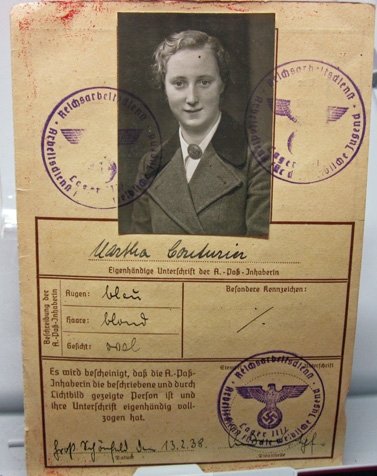 German WWII Female RAD Member Identity Booklet — image 2