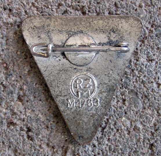 German WWII Female Frauenschaft Badge, Kreis Level — image 3