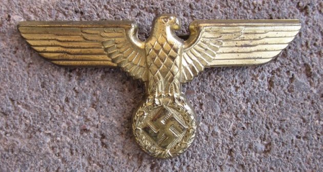 German WWII NSDAP Hat Eagle, Gilt, Polished Highlights — image 2
