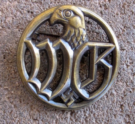 German WWII Civilian Armed Forces Members Badge, C.E. Junker Mfg., Wehrmachtgefolge — image 2