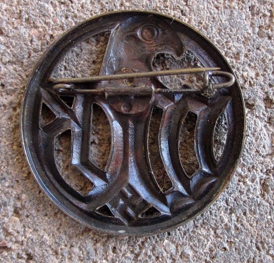 German WWII Civilian Armed Forces Members Badge, C.E. Junker Mfg., Wehrmachtgefolge — image 3