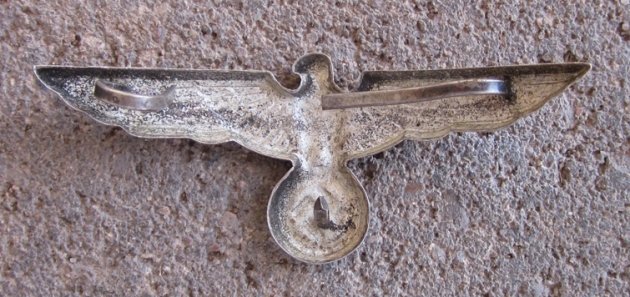 German WWII Heer Visor Hat Eagle, Removed from a cap — image 3
