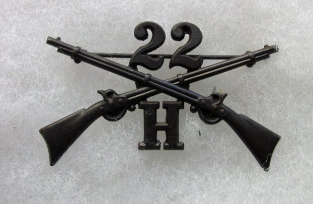 US Ca 1907 Enlisted Service Coat Collar Insignia, Infantry, Co. H, 22nd Rgt — image 2