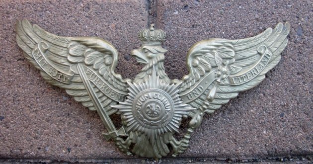 German WWI Enlisted Garde Pickelhaube Wappen, Silver — image 2