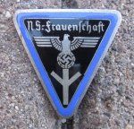 German WWII Frauenschaft Badge, Orts Level, RZM M1/72